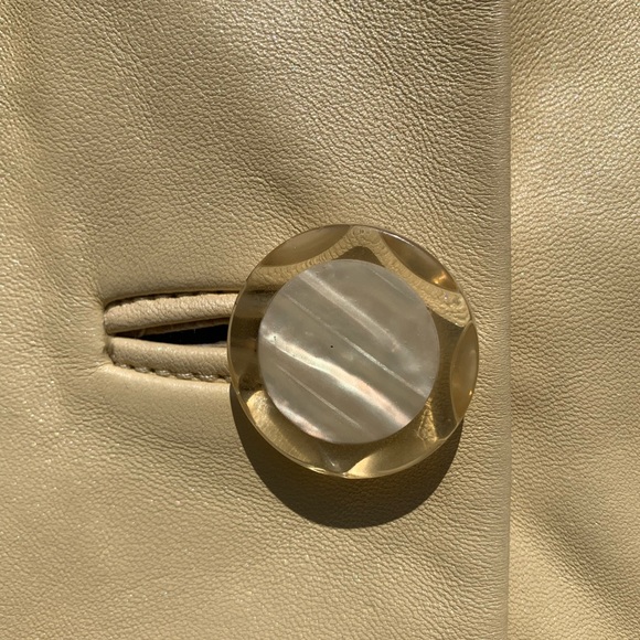 NWT KENZIE Shimmer Yellow Gold Lambskin Leather Jacket Sz 8 Bolero $1290 - Picture 5 of 9